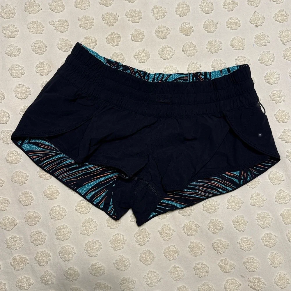 Lululemon Surf Short III Palms - Reversible - Picture 7 of 10